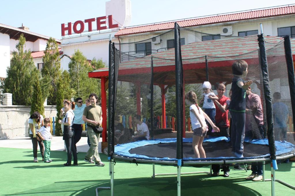 Hotel Magura Verde Bacău Exteriér fotografie