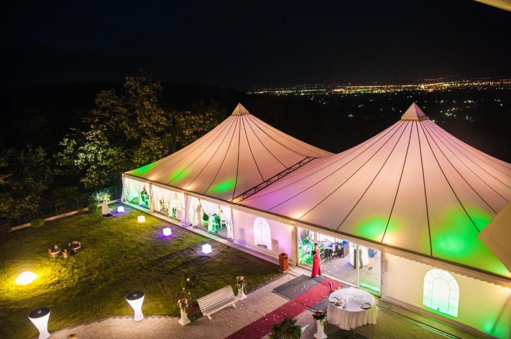 Hotel Magura Verde Bacău Exteriér fotografie
